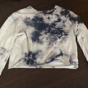 Cute cropped long sleve vans shirt